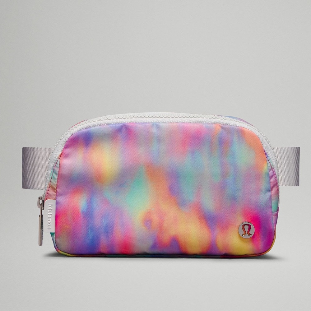 NWT Lululemon Belt Bag Prism 1L
